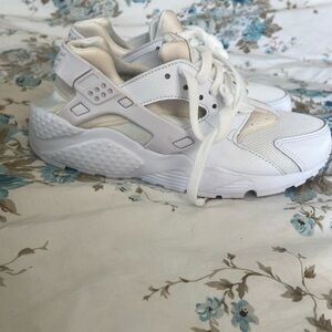 Nike White Casual Sneakers